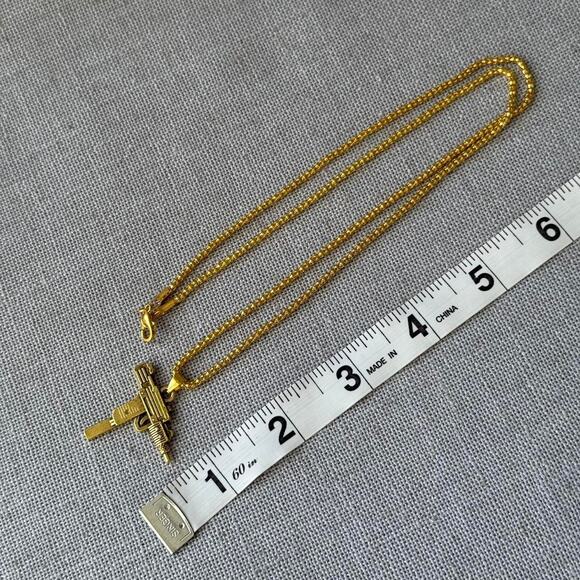 Y2k gold mini uzi necklace MENS - Picture 4 of 4